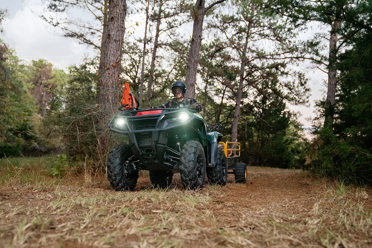 ORV ATV MY23 5 UTE OUT PRO XU HD5 TundraGreen Action AK 00904 RGB