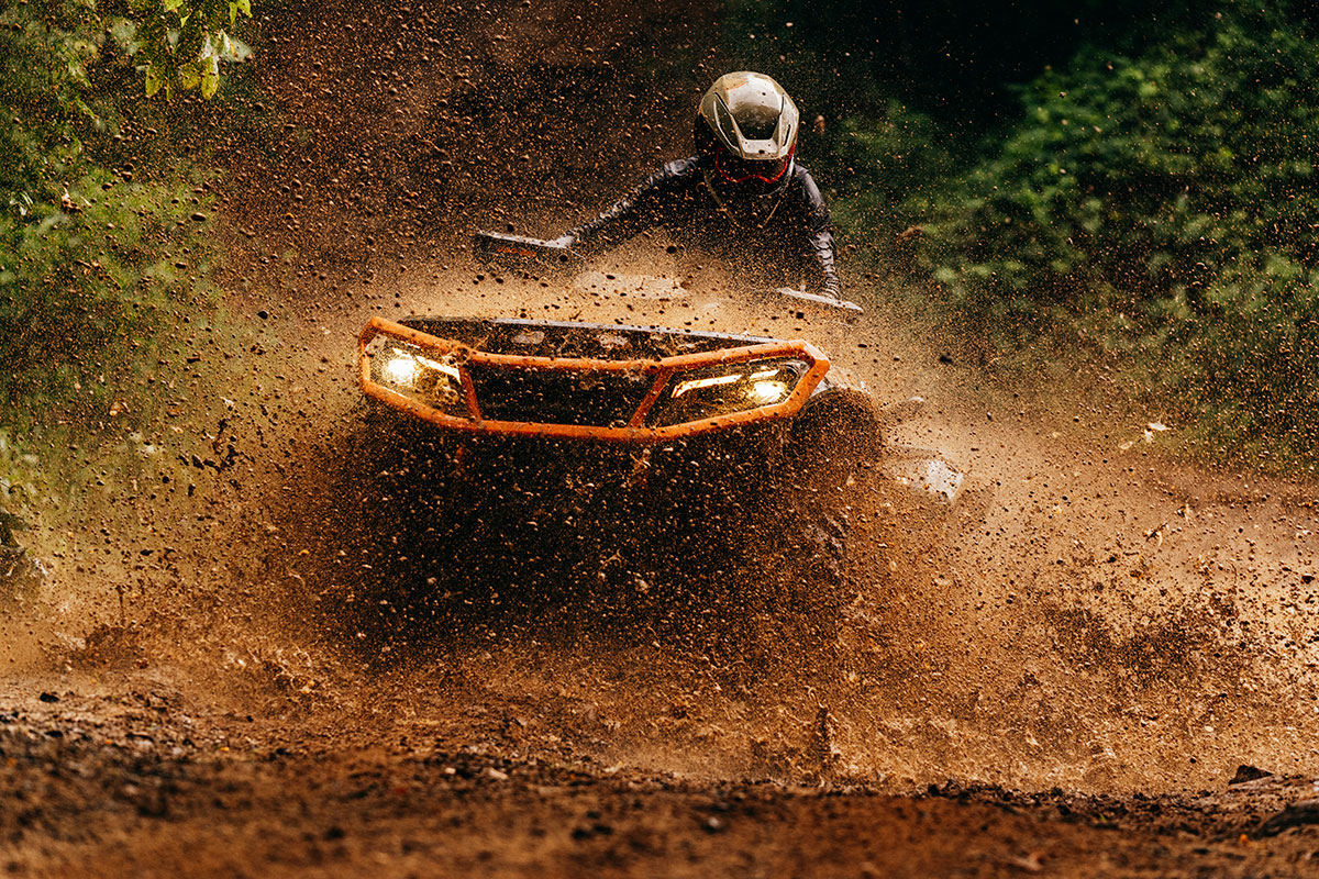 ORV MY27 ATV OUTLANDER MAX XT P 1000R DUSTY NAVY ACTION 07843 RGB